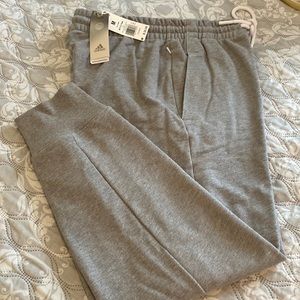 Mens adidas sweatpants/joggers. Size medium. New